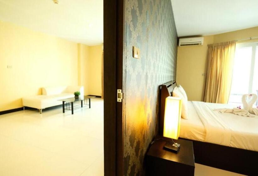 Полулюкс, Jomtien Plaza Residence