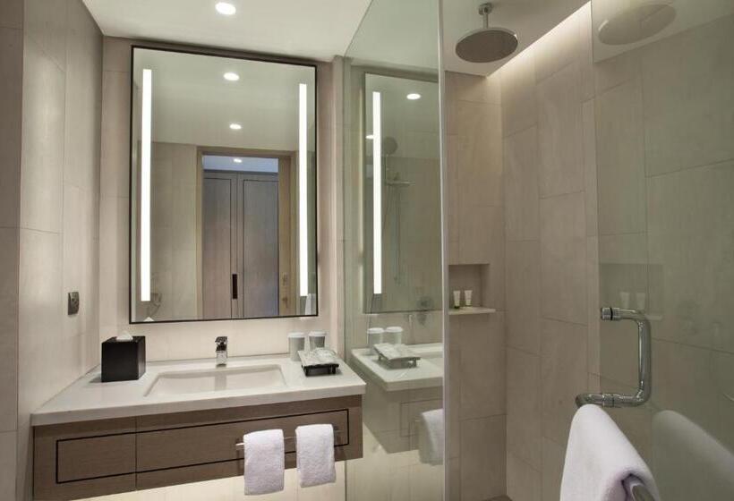Стандартный Номер Кровать Кинг, Mason Pine Hotel Bandung
