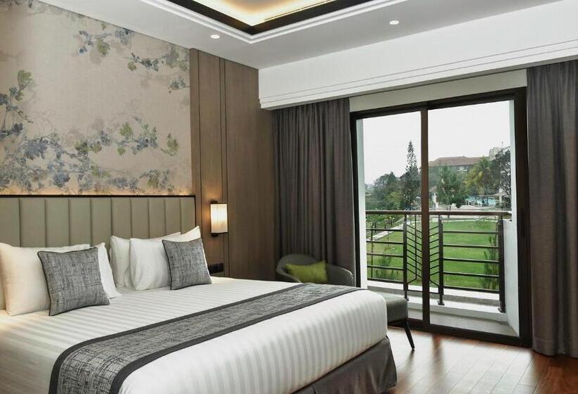 Люкс, Mason Pine Hotel Bandung