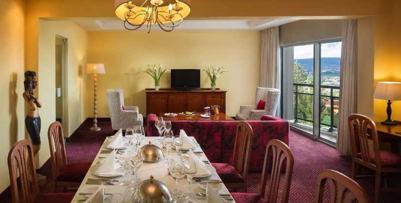 اتاق لوکس با تخت بزرگ, Sheraton Shanghai Hongkou
