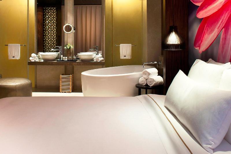带大床的复式套间, The Westin Hyderabad Mindspace