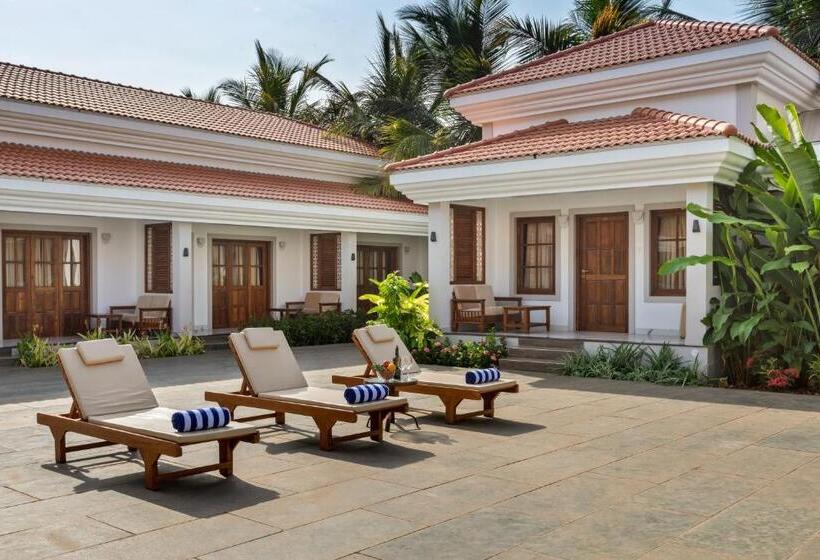 ویلای یک اتاق خوابه با استخر شنا, Leoney Resort Goa