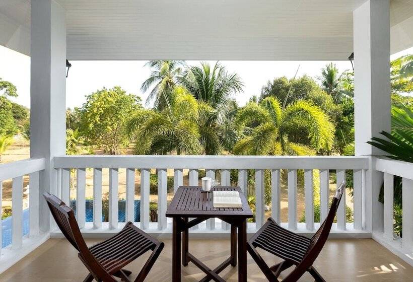 ویلای 1 خوابه, Racha Island Resort