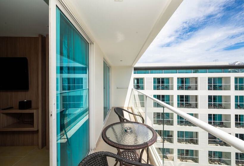 Номер Deluxe, Centara Pattaya