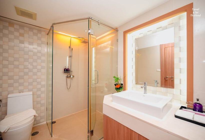 Номер Deluxe, Centara Pattaya