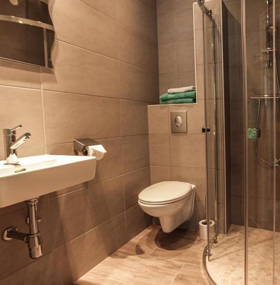 이코노미 룸, Pension Villa Louise