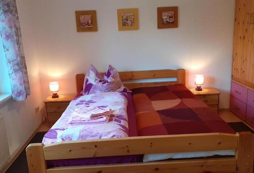 Номер Стандарт, Pension Am Schloß