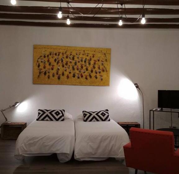 Четырехместный Номер Стандарт с Балконом, Pension Casa Pinilla