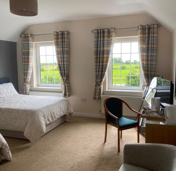 디럭스 룸, Seven Oaks B&b