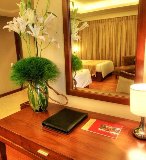 سوییت جونیور, Armada Hotel Manila