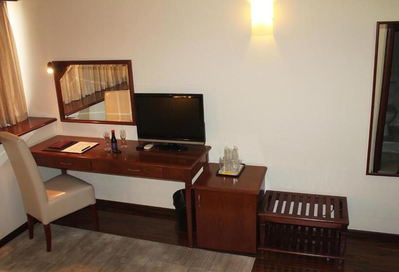 اتاق استاندارد, Centar