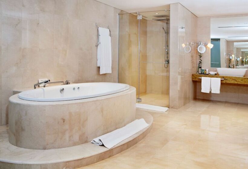 سوئیت ریاست جمهوری 2 خوابه, Hilton Doha