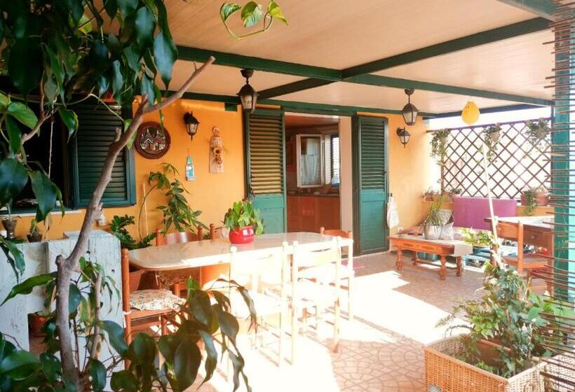 Quarto Estandar com Sacada, Green House