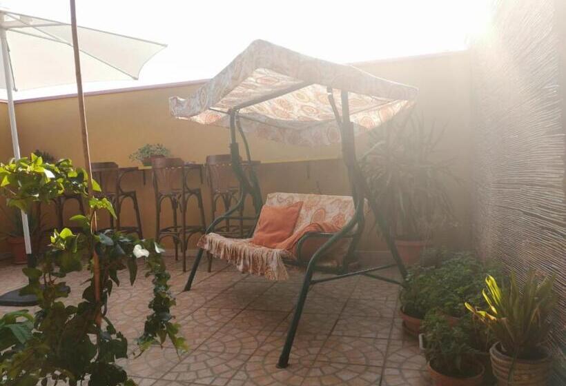 Quarto Estandar com Sacada, Green House