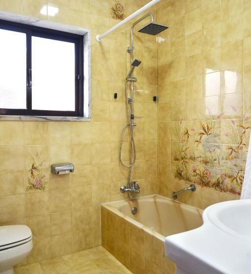 اتاق استاندارد یک تخته با سرویس بهداشتی مشترک, Encarnação Home