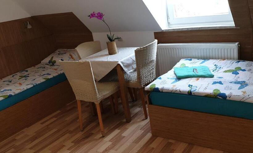 四人标准间, Pension Haus Baron 1 Neckarau