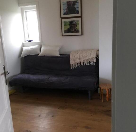 Standard studio with lake view, Het Witte Huis
