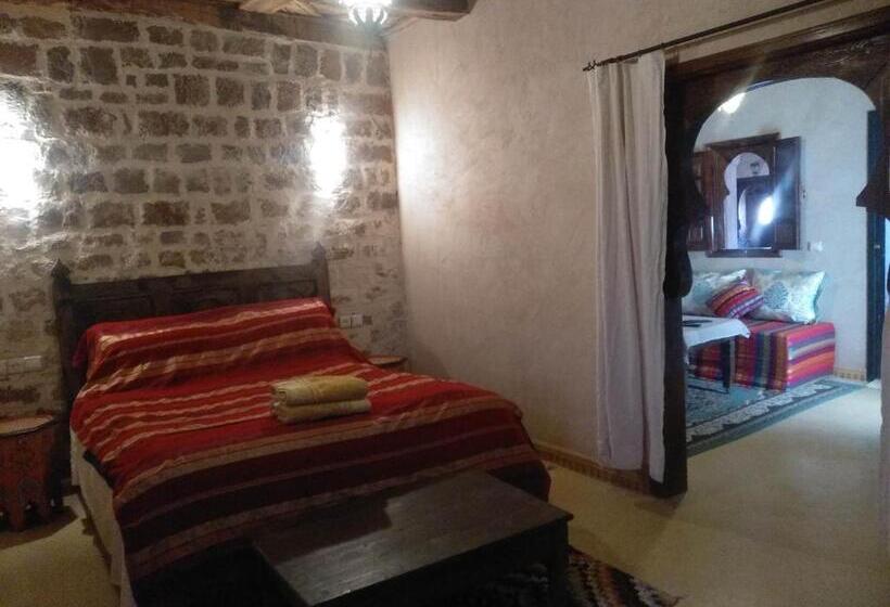 Номер Стандарт Вид на Горы, Chambre D Hôtes Aya
