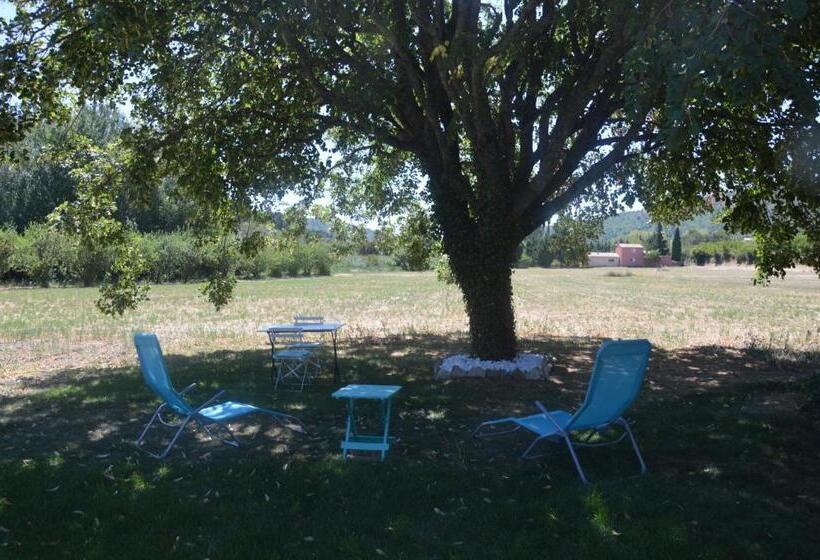 Люкс Кровать Кинг, Il était Une Fois..