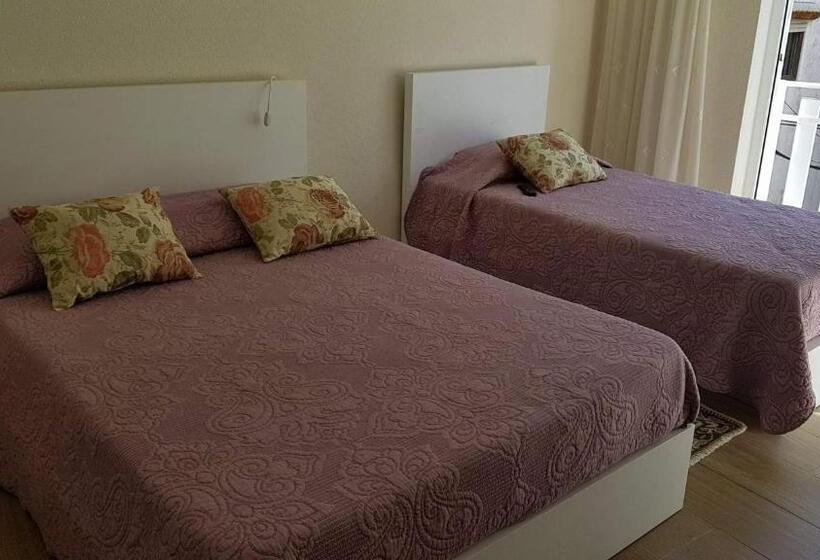 اتاق استاندارد, Guesthouse O Cuco