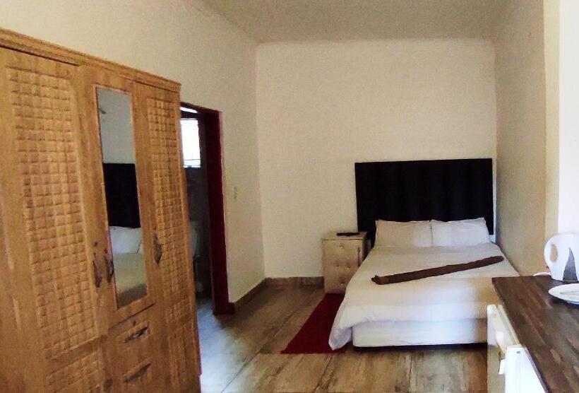 اتاق استاندارد, Sir Pinto Guesthouse