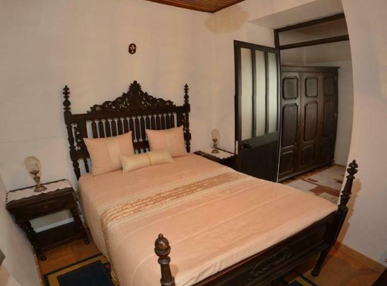 اتاق لوکس, Casa Ferreira