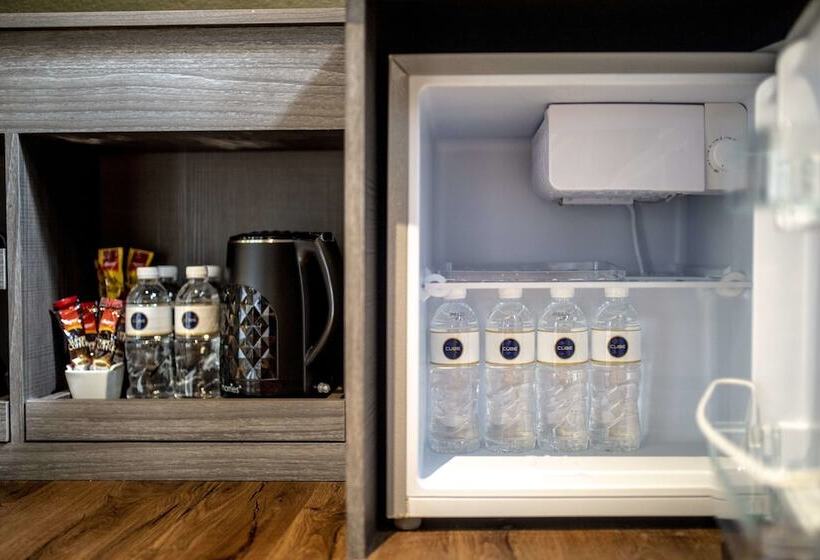 اتاق لوکس چهار تخته, Cube Family Boutique Capsule Hotel At Chinatown