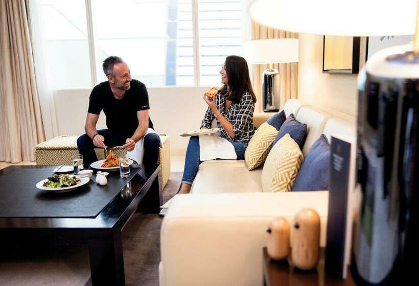 带大床的套房, Voco Dubai, An Ihg