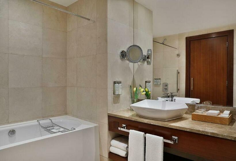 带大床的套房, Voco Dubai, An Ihg