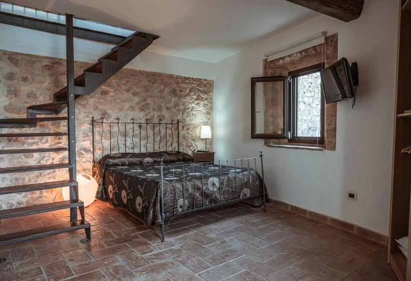 غرفة عائلية, Locanda Persei