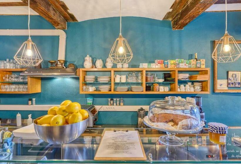 اتاق استاندارد, Chez Mamy