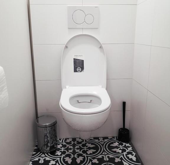 Четырехместный Номер Economy, The Black Sheep Hostel