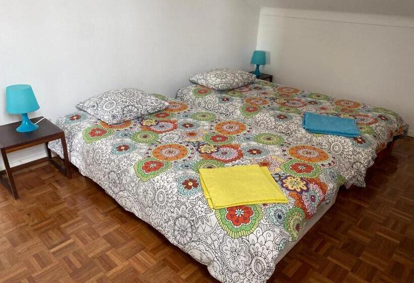 Quarto Estandar, Casa Branca