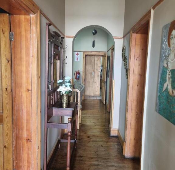 Семейный Номер, Jalome Guesthouse