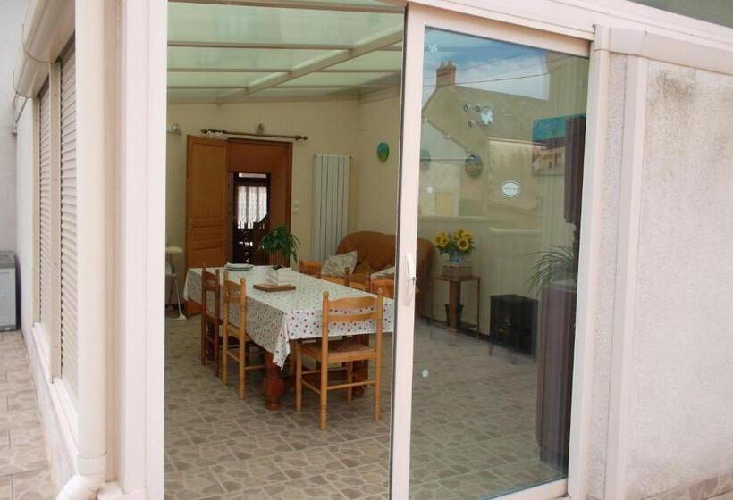 اتاق استاندارد چهار تخته, Armalou