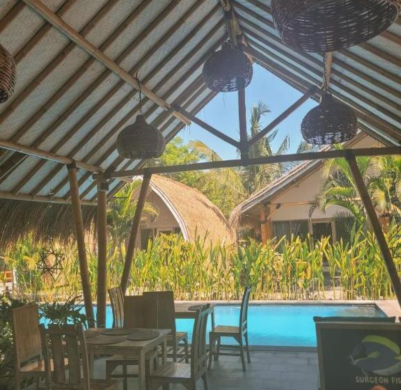 Семейный Номер Вид на Сад, Gili Matiki