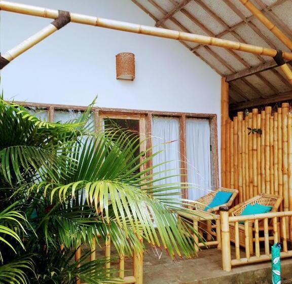 Семейный Номер Вид на Сад, Gili Matiki