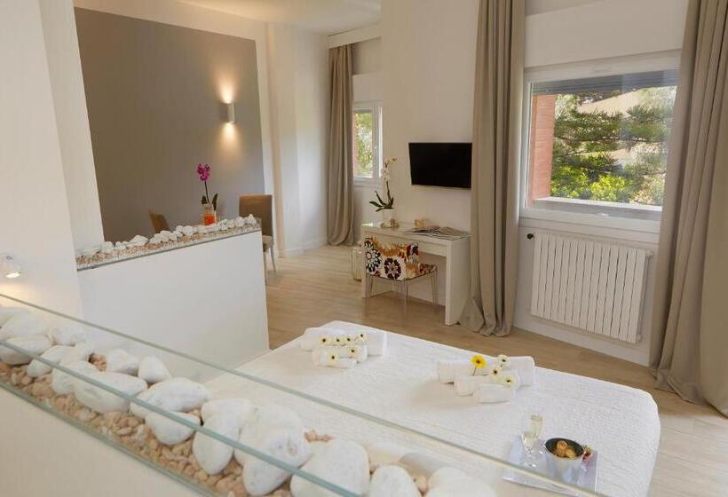 اتاق لوکس چهار تخته, B&b Mondello Design