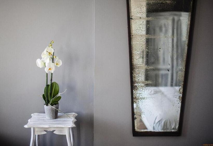 Quarto Deluxe, La Maison En Pierre