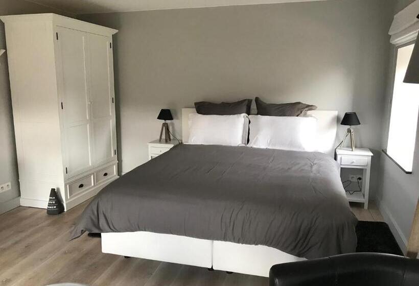 Семейный Номер, La Maison En Pierre