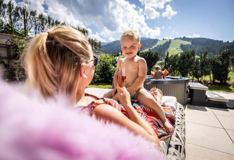 اتاق خانوادگی, Enjoy The Alps