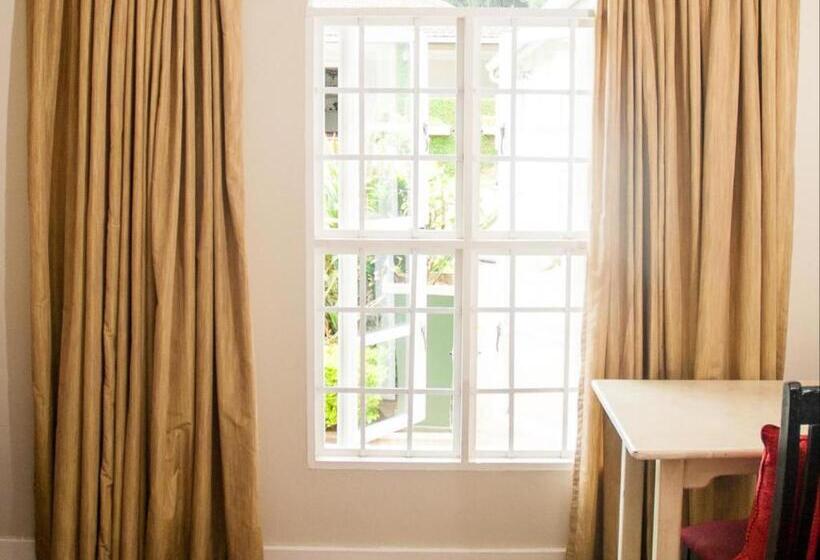 اتاق لوکس, Hudson Haven Bed & Breakfast