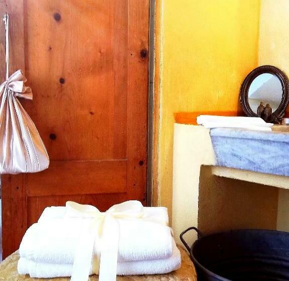 Quarto Deluxe, La Casa Rosa