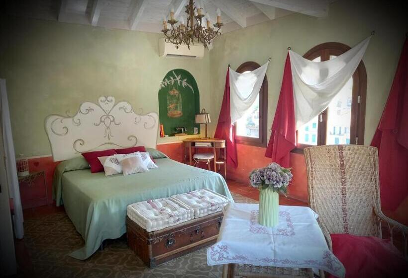 Quarto Estandar com Vistas, La Casa Rosa