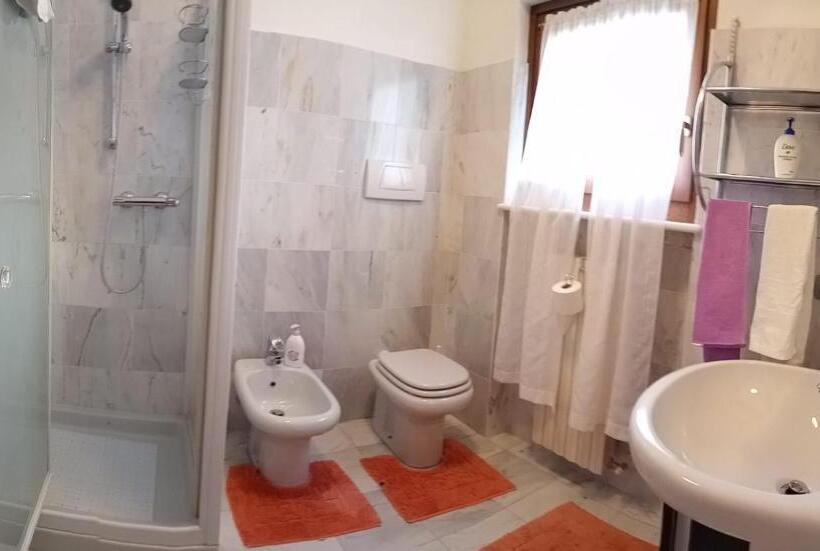 Номер Стандарт, B&b Dosso Quarel