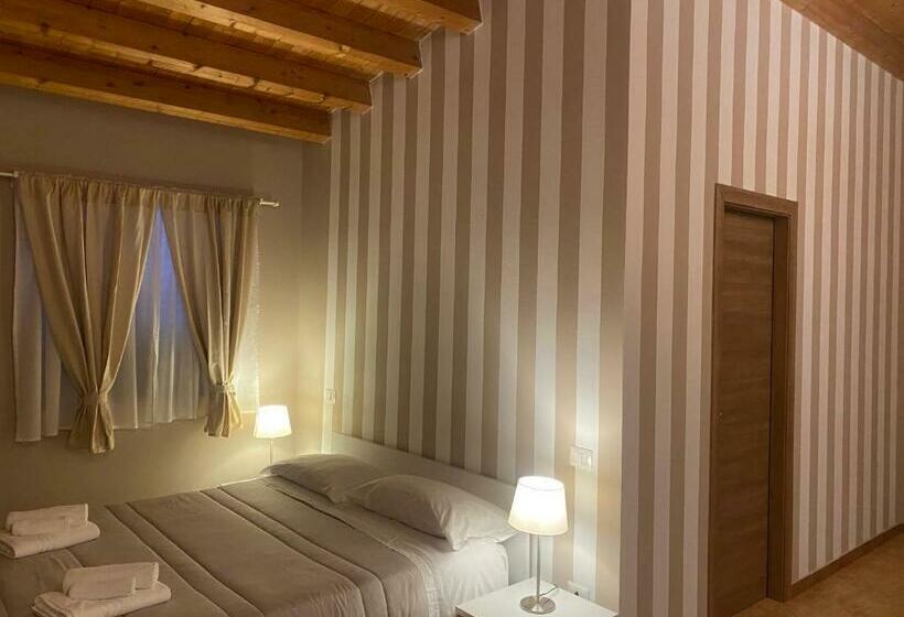 اتاق استاندارد با تخت بزرگ برای معلولان, La Valle Degli Ulivi