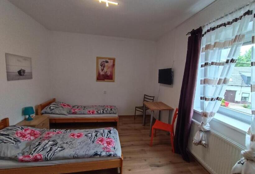 Дом 4 Спальни, Rodinný Penzion Kyjov