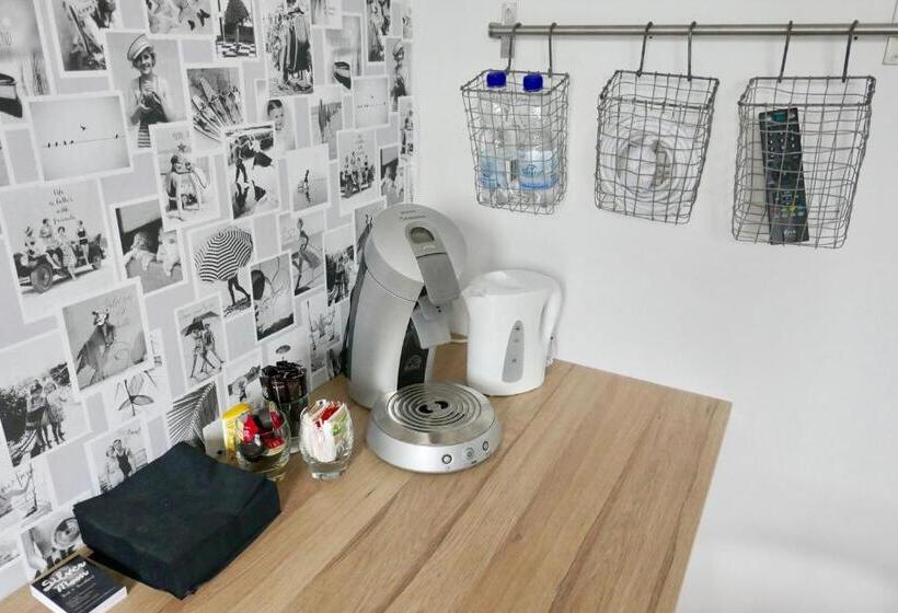 اتاق استاندارد با سرویس بهداشتی مشترک, Silver Moon Bed & Breakfast