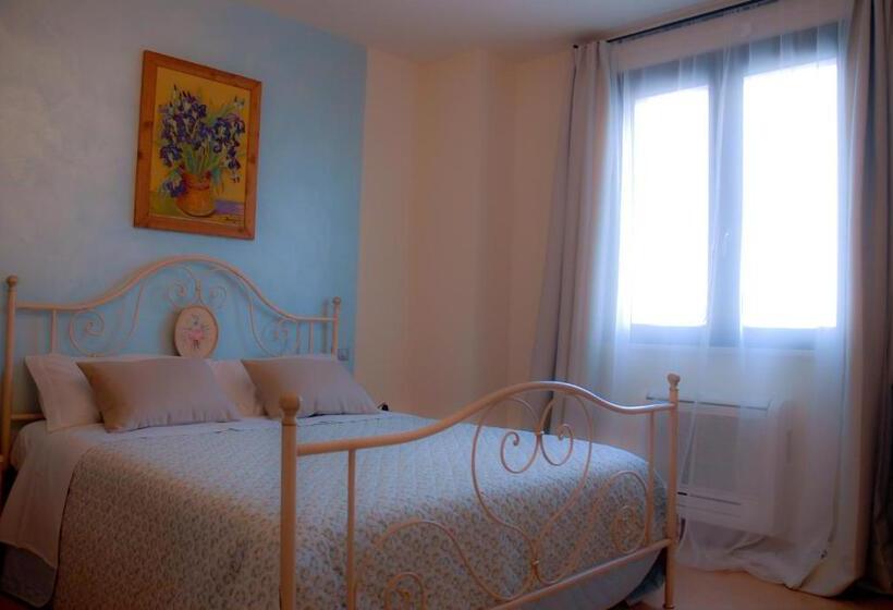 Четырехместный Номер Стандарт, Art Gallery B&b