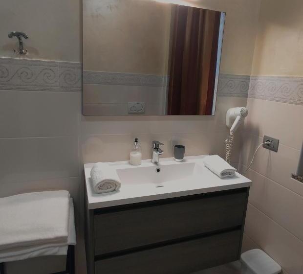اتاق استاندارد چهار تخته, Villa Ormeni